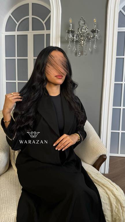 عباية راقية مطرزة من الخلف