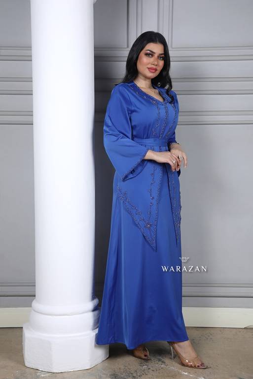 فستان سهرة ساتر بتطريز