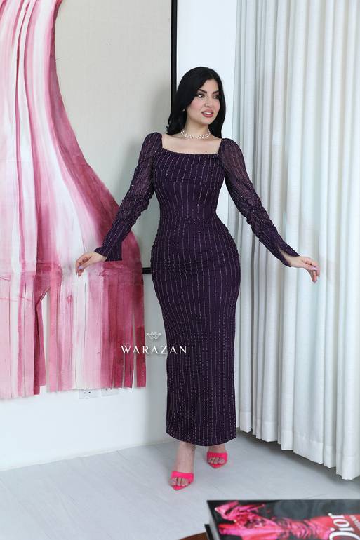فستان سهرة ناعم ماسك بلمعة 