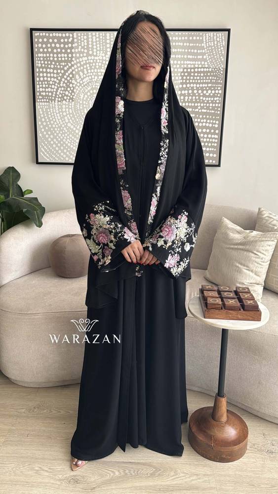 عباية بتطريز يدوي مشجر بلونين 