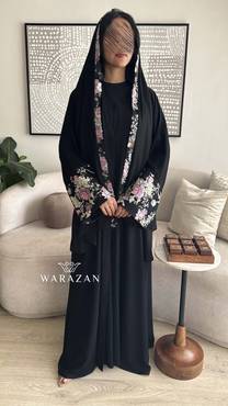 عباية بتطريز يدوي مشجر بلونين 