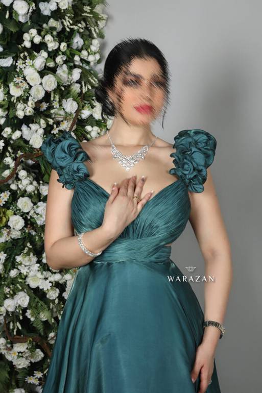 فستان حرير دبل كلوش كركرشه من الكم