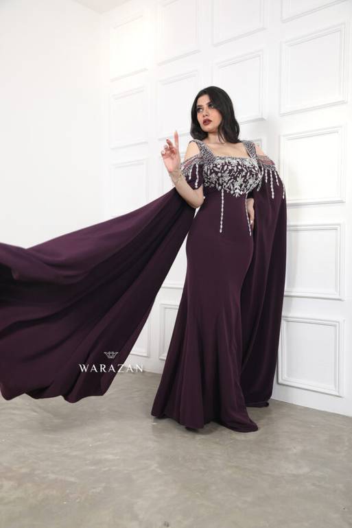 فستان سهرة فخم للمناسبات بتطريز