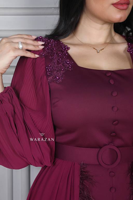 فستان سهرة أنيق ماسك ب ريش و أزرار من الامام وتطريز للمناسبات