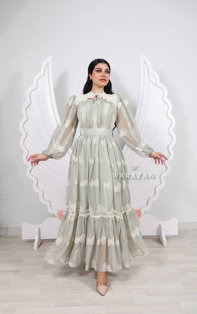 فستان مشجر ساتر بأكمام طويلة 