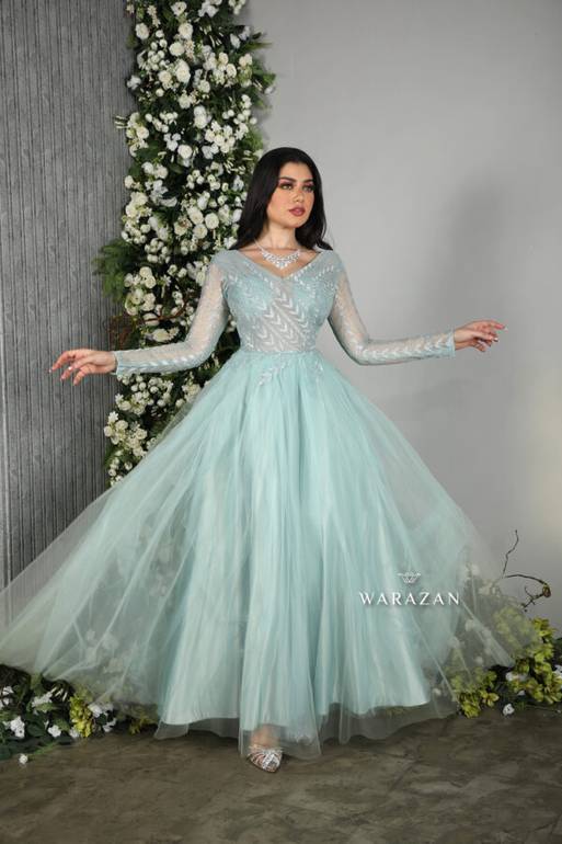 فستان سهرة أنيق بتطريز