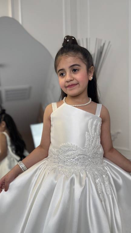 فستان سهره بناتي اوف وايت منفوش
