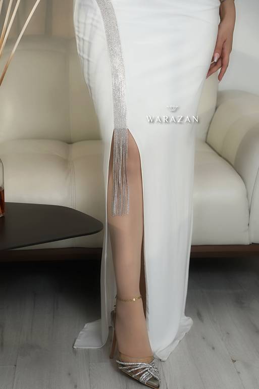 فستان سهرة انيق بستايل كم طويل