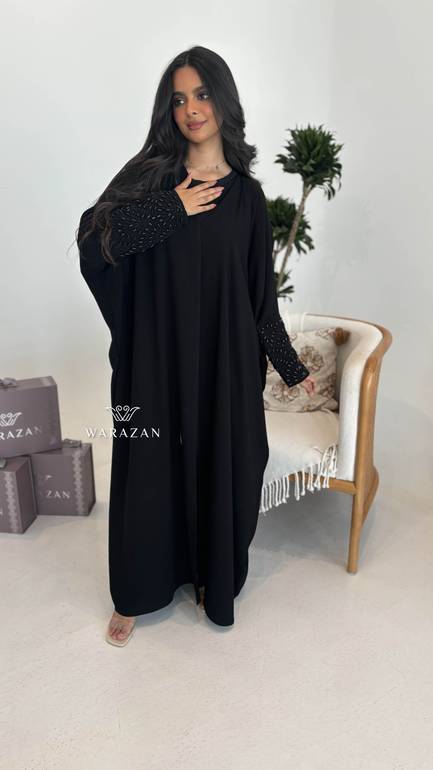 عباية بستايل انيق و تطريز شك من الكم 
