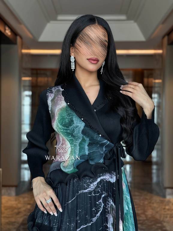 فستان انيق بتصميم ملفت و متناسق