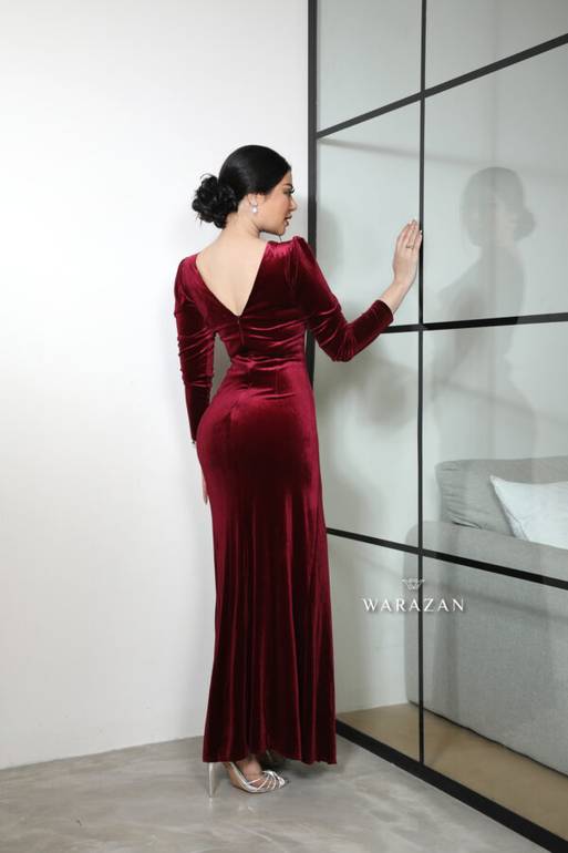 فستان سهرة طويل وناعم مخمل شتوي
