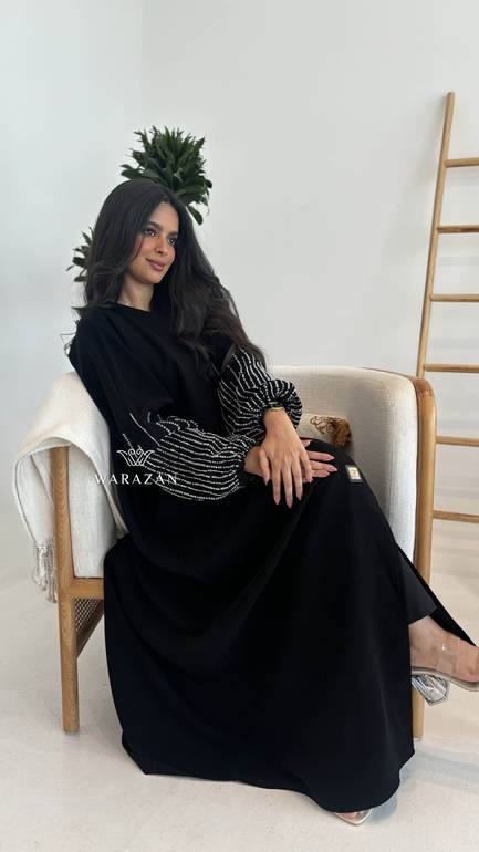عباية للمناسبات بفصوص من الكم 