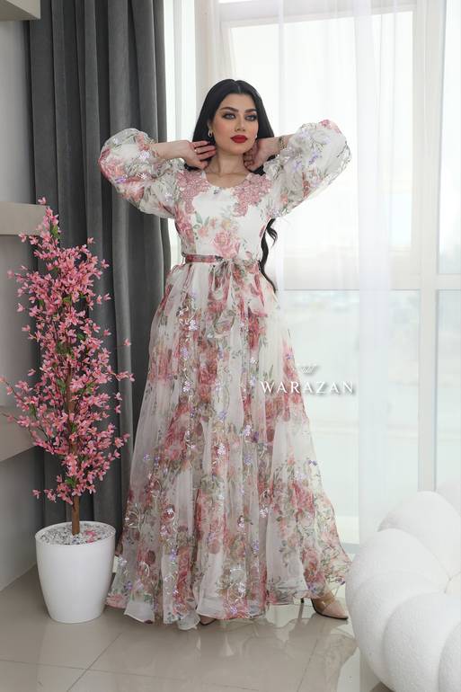 فستان سهرة طويل ومشجر راقي مع حزامين