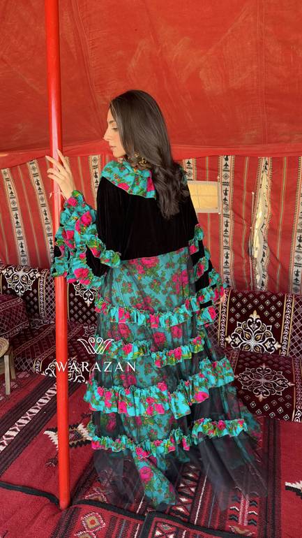 جلابية ملكية بنقش ورد 
