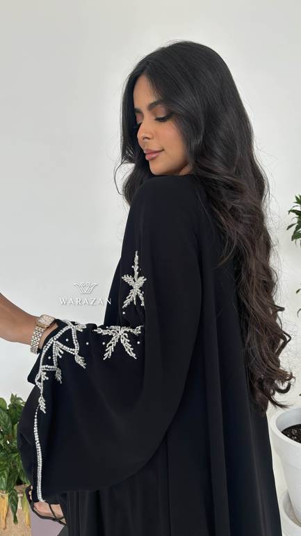 عباية للمناسبات بتطريز شك من الكم 