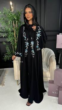 عباية بتطريز يدوي ملكي 