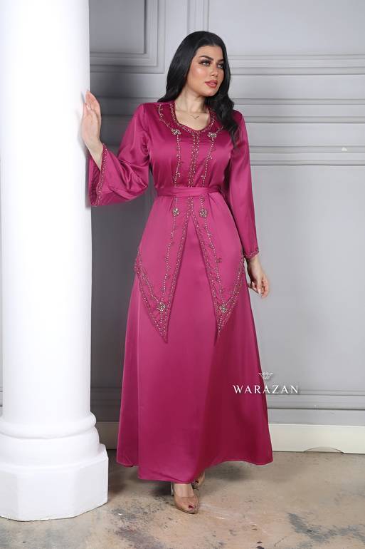 فستان سهرة ساتر بتطريز