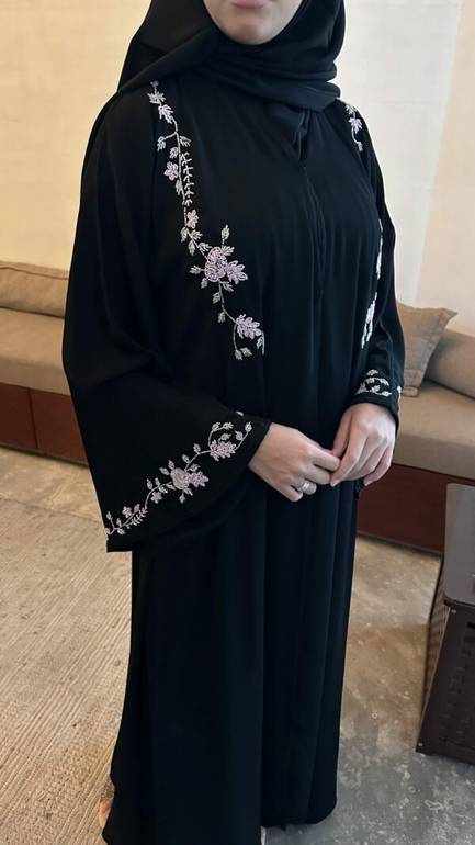 عباية مطرزة فخمة للمناسبات كلوش