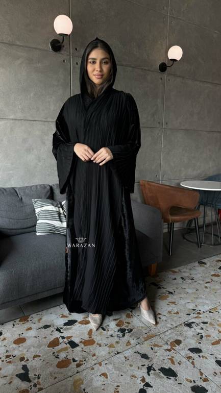 عباية شتوية مخمل مع تدخيلة كسرات ناعمة