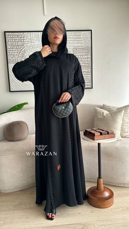 عباية بتطريز انيقة يومية