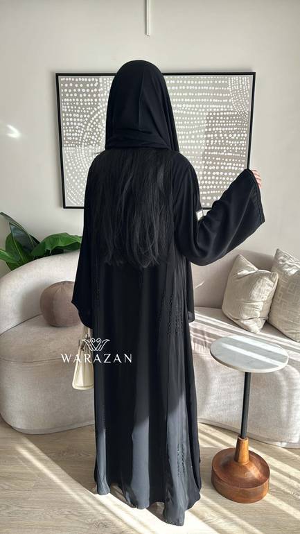 عباية سوداء راقية وعملية 