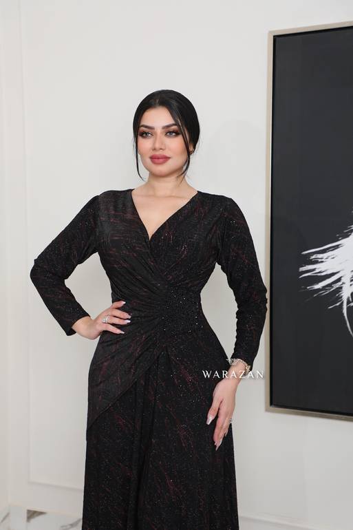 فستان سهرة ساتر بأكمام طويلة 