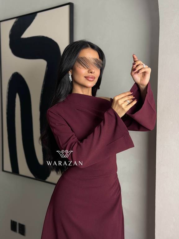 فستان ناعم بستايل فتحه من الكتف 