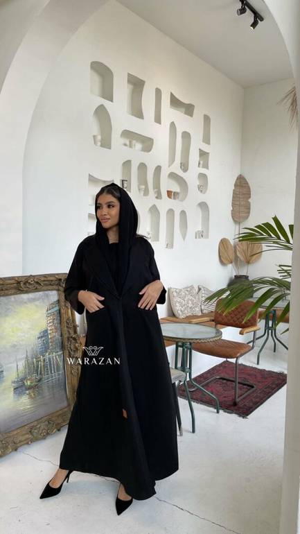 عباية رسمية لطالبات الجامعات والدوامات