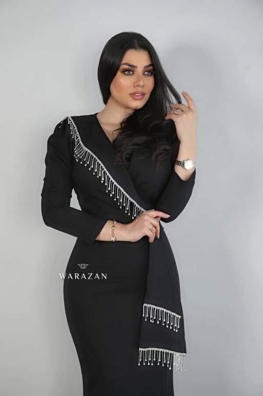 فستان سهرة ناعم بأكمام طويلة شك