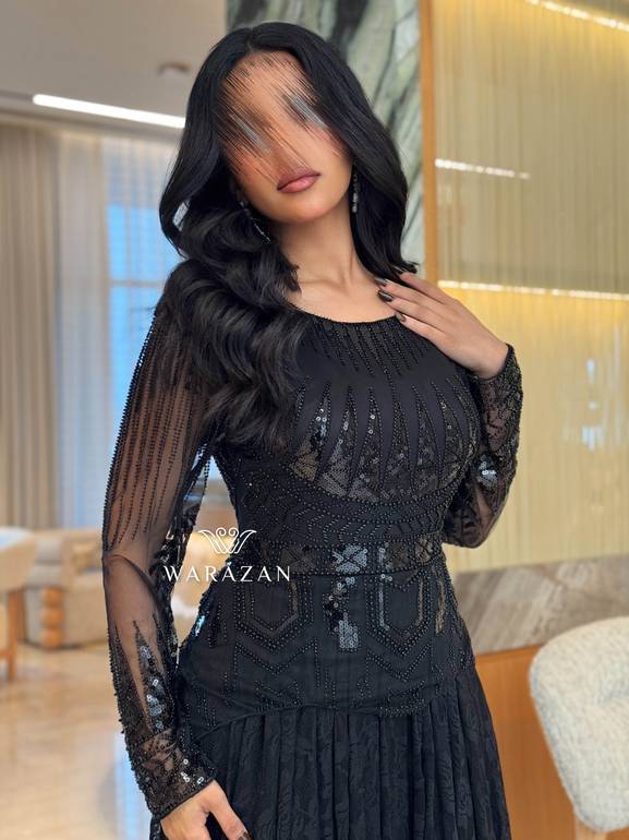 فساتين سهرة ملكي دانتيل وترتر فخم 
