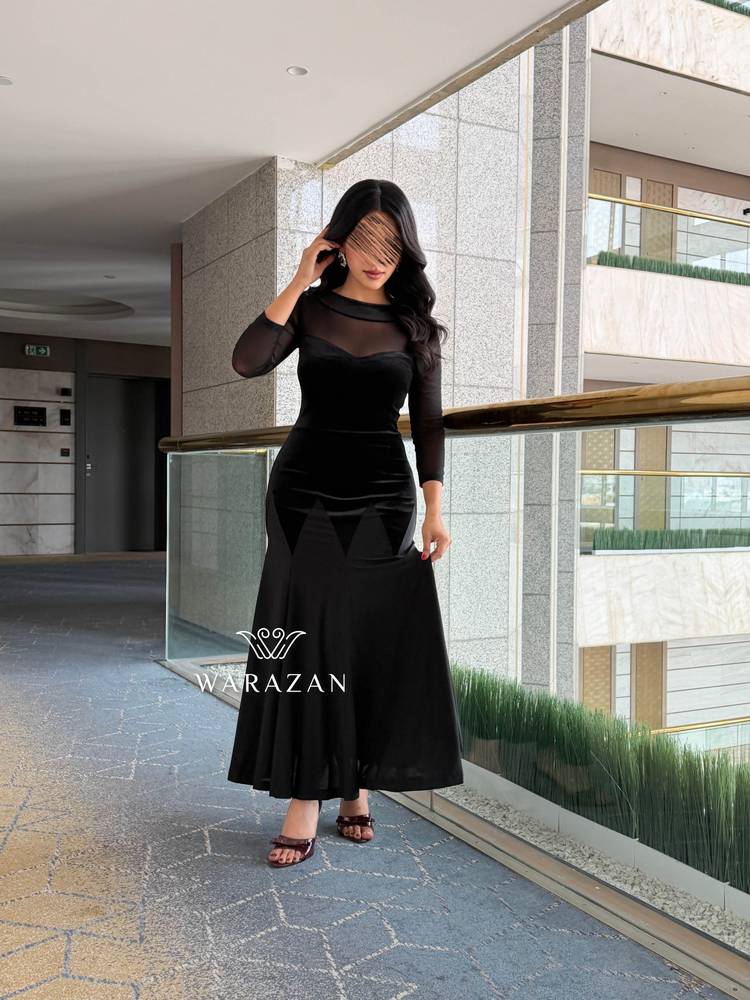 فستان سهرة ناعم بأكمام طويلة 
