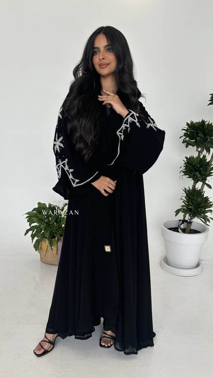 عباية للمناسبات بتطريز شك من الكم 