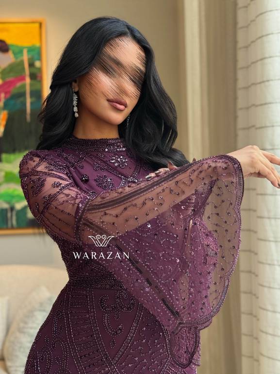 فساتين سهرة بتصميم ماسك أنيق للمناسبات