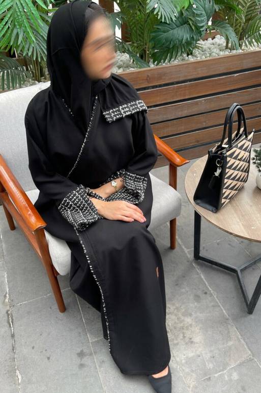 عباية نص بشت مع صوف من عند الكم