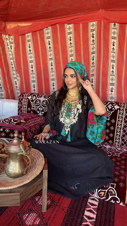 جلابية ملكية بتدخيلة ورد 