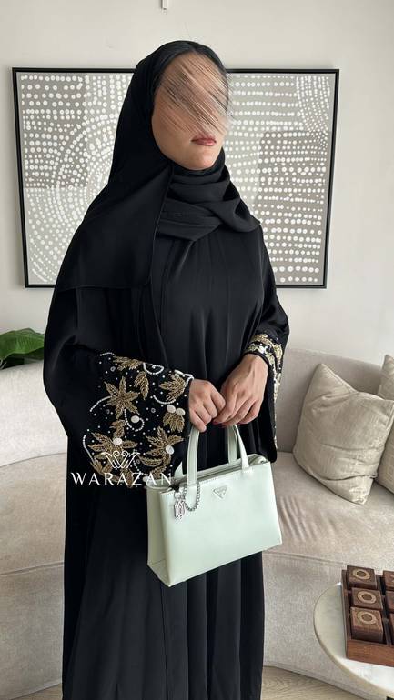 عباية فخمة للمناسبات شك وتطريز من الكم 