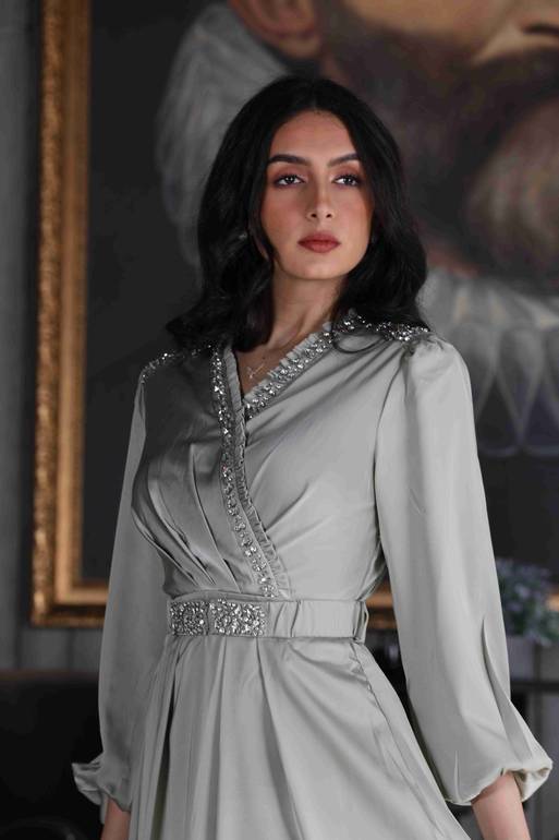فستان براندي أنيق