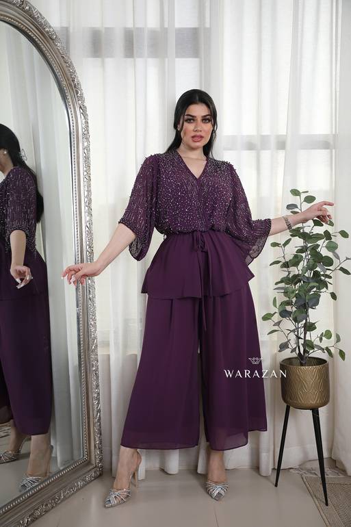 طقم ملكي بتطريز من الصدر