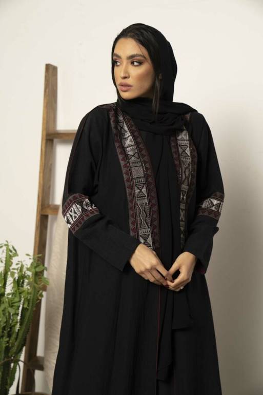 عباية نص بشت كريب بحريني مع طرحه سوداء