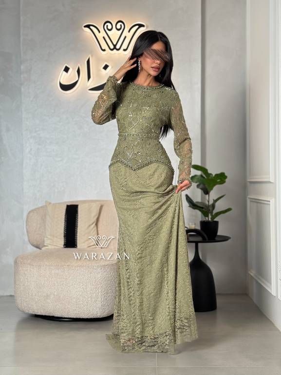 فستان سهرة دانتيل بقصة خصر أنيقة