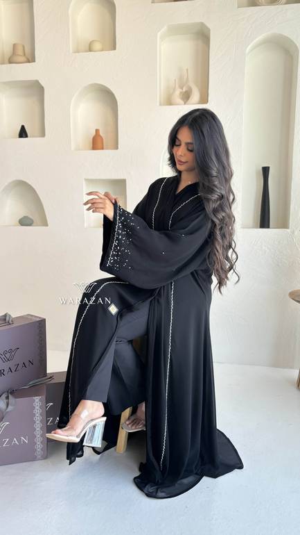 عباية انيقة بتطريز شك 