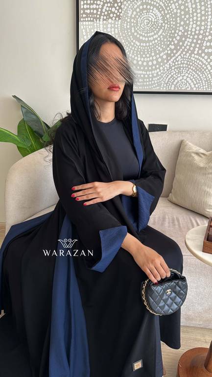 عباية سوداء أنيقة بتدخيلة لون 