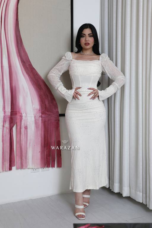 فستان سهرة باكمام طويلة و بلمعة