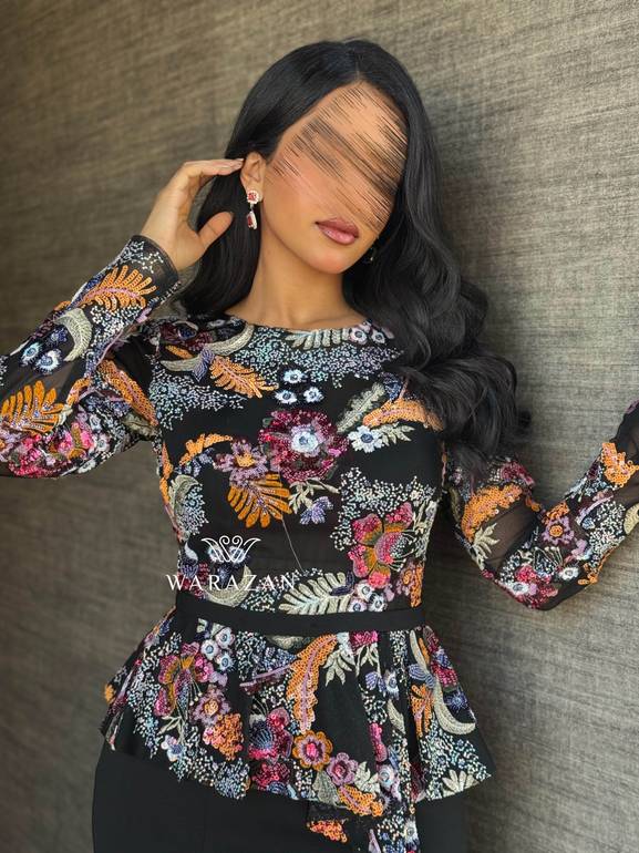 فستان سهرة راقي بأكمام طويلة للمناسبات 