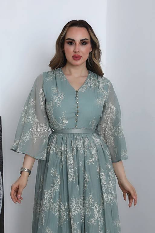فستان مشجر طويل وأنيق مميز