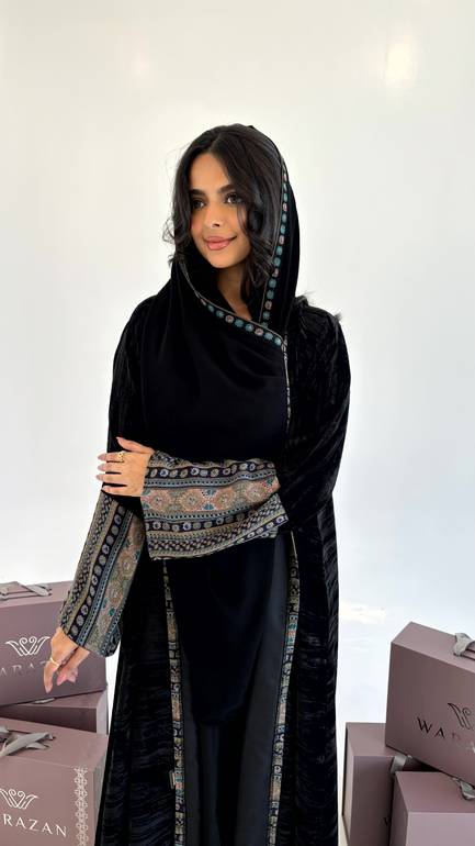  عباية مخمل شتوية