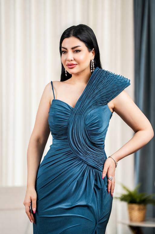 فستان سهرة ماسك فخم وأنيق