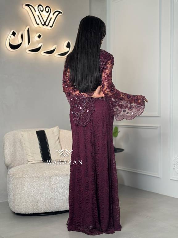 فستان سهرة دانتيل فاخر بقصة ميرميد