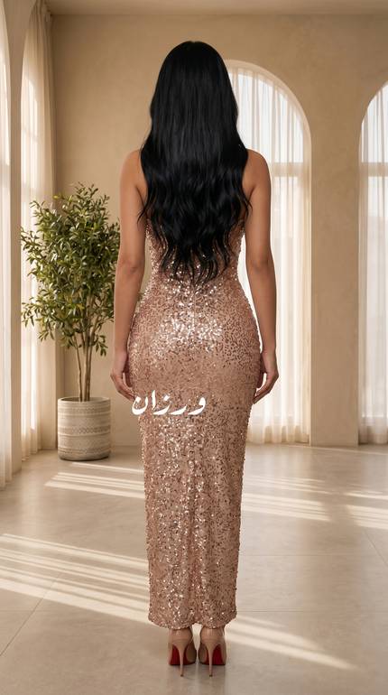 فستان سهرة ذهبي طويل بترتر لامع