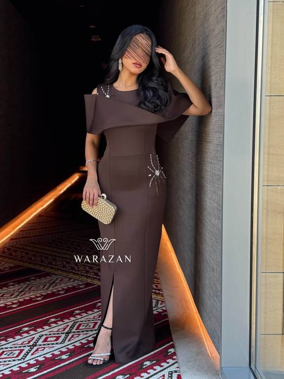 فساتين سهرة أنيقة بتطريز كرستال